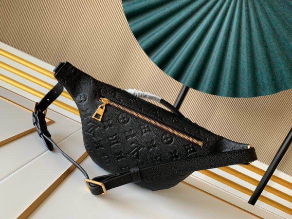 LOUIS VUITTON MONOGRAM EMPREINTE BUMBAG - DIGITAL EXCLUSIVE PRELAUNCH [M44812] CELINE CHANEL ACCESSORIES LOEWE SHOES LOUIS VUITTON DIRO YSL OTHER BRAND HANDBAGS BALENCIAGA BOTTEGA VENETA GOYARD HERMES BURBERRY VALENTINO GUCCI FENDI MIUMIU CHLOE PRADA BVLGARI SUITCASE NEW ARRIVAL 
