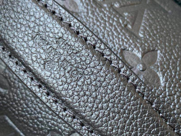 LOUIS VUITTON MONOGRAM EMPREINTE BUMBAG - DIGITAL EXCLUSIVE PRELAUNCH [M44812] CELINE CHANEL ACCESSORIES LOEWE SHOES LOUIS VUITTON DIRO YSL OTHER BRAND HANDBAGS BALENCIAGA BOTTEGA VENETA GOYARD HERMES BURBERRY VALENTINO GUCCI FENDI MIUMIU CHLOE PRADA BVLGARI SUITCASE NEW ARRIVAL 