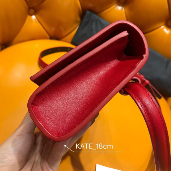 YSL KATE SMALL [YSL91] CELINE CHANEL ACCESSORIES LOEWE SHOES LOUIS VUITTON DIRO YSL OTHER BRAND HANDBAGS BALENCIAGA BOTTEGA VENETA GOYARD HERMES BURBERRY VALENTINO GUCCI FENDI MIUMIU CHLOE PRADA BVLGARI SUITCASE NEW ARRIVAL 