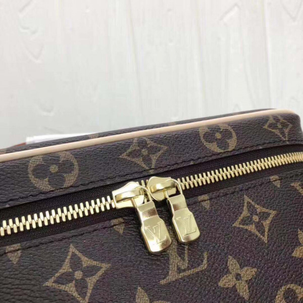 LOUIS VUITTON TOILETRY BAG [Louis200] CELINE CHANEL ACCESSORIES LOEWE SHOES LOUIS VUITTON DIRO YSL OTHER BRAND HANDBAGS BALENCIAGA BOTTEGA VENETA GOYARD HERMES BURBERRY VALENTINO GUCCI FENDI MIUMIU CHLOE PRADA BVLGARI SUITCASE NEW ARRIVAL 