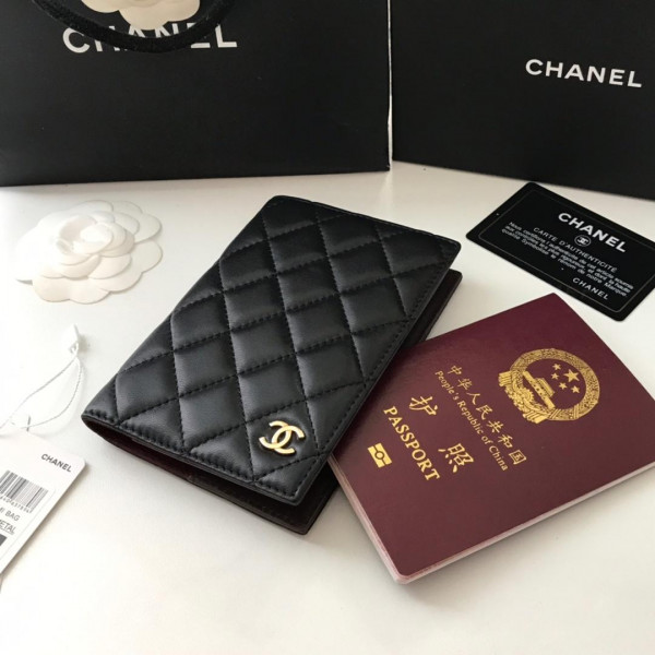 (image for) CL PASSPORT HOLDER