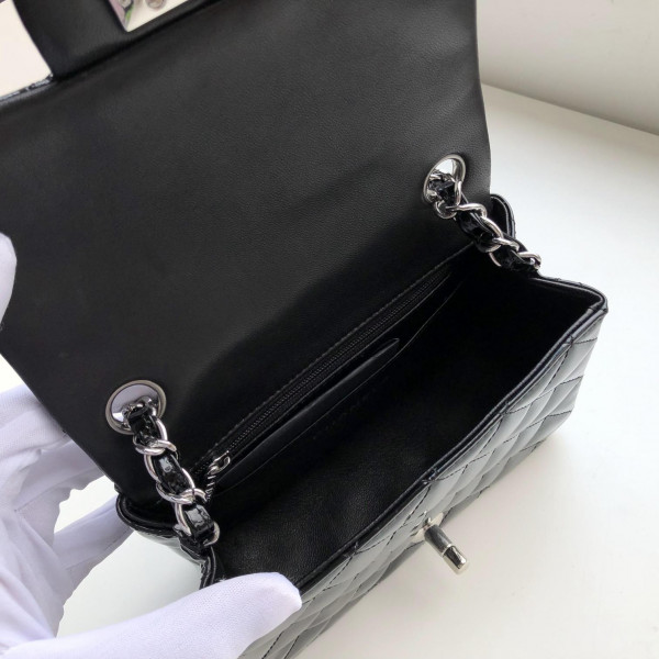 CL FLAP BAG 17CM [Chanle309] CELINE CHANEL ACCESSORIES LOEWE SHOES LOUIS VUITTON DIRO YSL OTHER BRAND HANDBAGS BALENCIAGA BOTTEGA VENETA GOYARD HERMES BURBERRY VALENTINO GUCCI FENDI MIUMIU CHLOE PRADA BVLGARI SUITCASE NEW ARRIVAL 