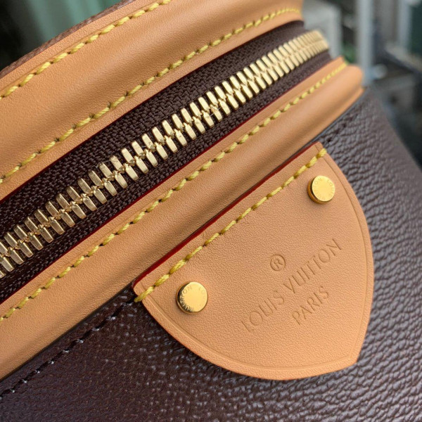 LOUIS VUITTON CANNES [M44603] CELINE CHANEL ACCESSORIES LOEWE SHOES LOUIS VUITTON DIRO YSL OTHER BRAND HANDBAGS BALENCIAGA BOTTEGA VENETA GOYARD HERMES BURBERRY VALENTINO GUCCI FENDI MIUMIU CHLOE PRADA BVLGARI SUITCASE NEW ARRIVAL 
