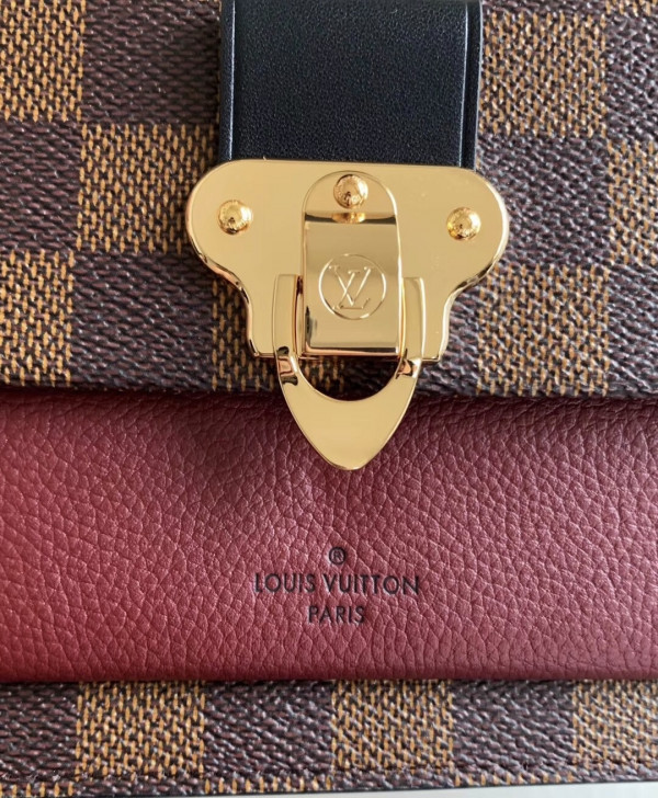 LOUIS VUITTON VAVIN CHAIN WALLET [N60222] CELINE CHANEL ACCESSORIES LOEWE SHOES LOUIS VUITTON DIRO YSL OTHER BRAND HANDBAGS BALENCIAGA BOTTEGA VENETA GOYARD HERMES BURBERRY VALENTINO GUCCI FENDI MIUMIU CHLOE PRADA BVLGARI SUITCASE NEW ARRIVAL 