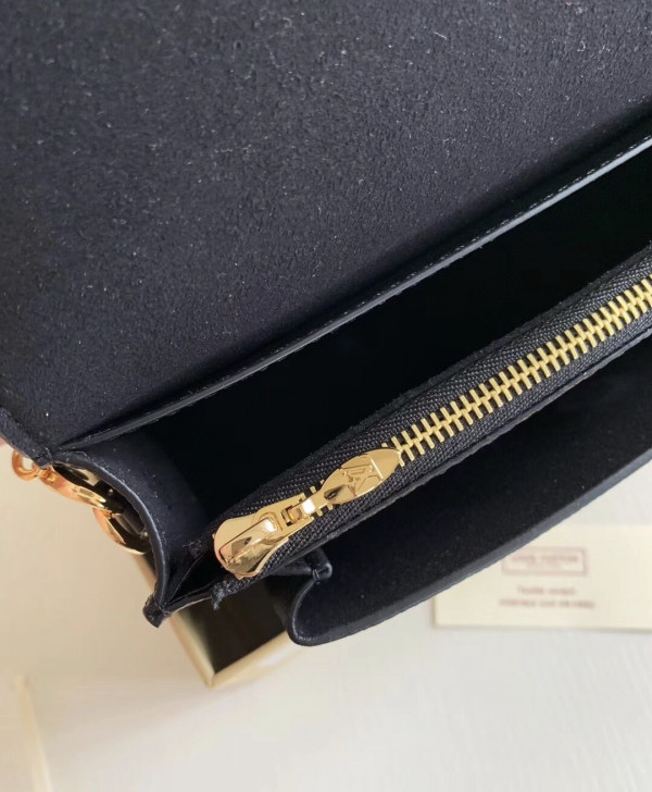 LOUIS VUITTON VAVIN CHAIN WALLET [N60221] CELINE CHANEL ACCESSORIES LOEWE SHOES LOUIS VUITTON DIRO YSL OTHER BRAND HANDBAGS BALENCIAGA BOTTEGA VENETA GOYARD HERMES BURBERRY VALENTINO GUCCI FENDI MIUMIU CHLOE PRADA BVLGARI SUITCASE NEW ARRIVAL 