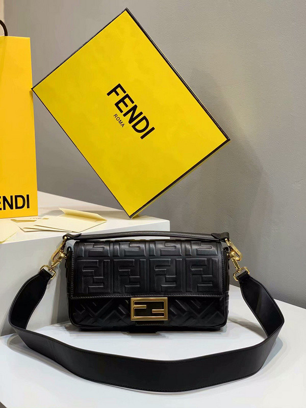 (image for) FENDI BAGUETTE