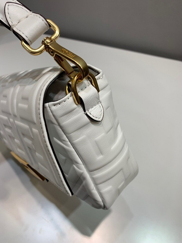 (image for) FENDI BAGUETTE
