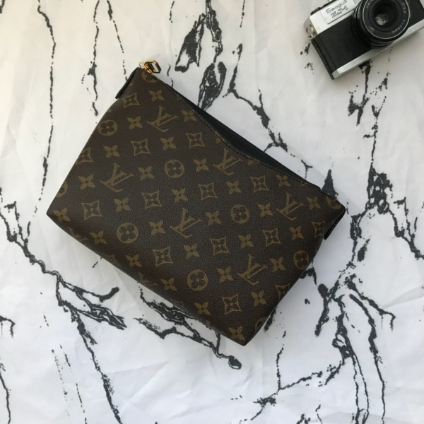 (image for) Louis Vuitton PALLAS BEAUTY CASE