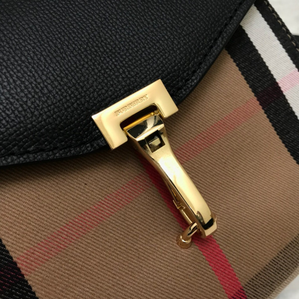 (image for) Burberry Crossbody Bag
