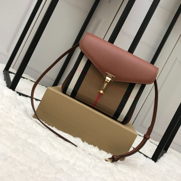 (image for) Burberry Crossbody Bag