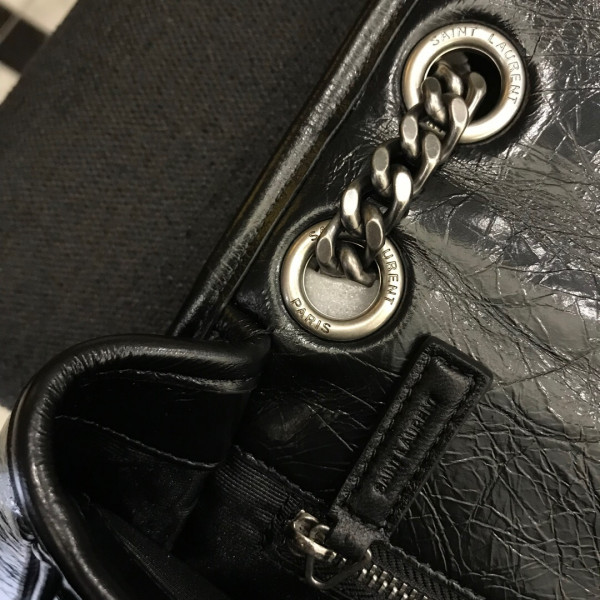 YSL NIKI MEDIUM [Y19031826] CELINE CHANEL ACCESSORIES LOEWE SHOES LOUIS VUITTON DIRO YSL OTHER BRAND HANDBAGS BALENCIAGA BOTTEGA VENETA GOYARD HERMES BURBERRY VALENTINO GUCCI FENDI MIUMIU CHLOE PRADA BVLGARI SUITCASE NEW ARRIVAL 