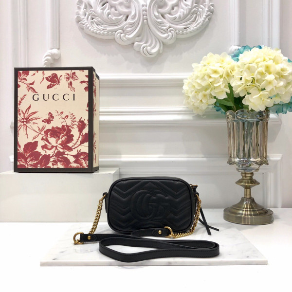 (image for) Gucci GG Marmont matelassé mini bag