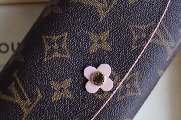 (image for) Louis Vuitton Emilie Wallet