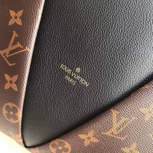 Louis Vuitton V TOTE MM [BAG-M43948] CELINE CHANEL ACCESSORIES LOEWE SHOES LOUIS VUITTON DIRO YSL OTHER BRAND HANDBAGS BALENCIAGA BOTTEGA VENETA GOYARD HERMES BURBERRY VALENTINO GUCCI FENDI MIUMIU CHLOE PRADA BVLGARI SUITCASE NEW ARRIVAL 