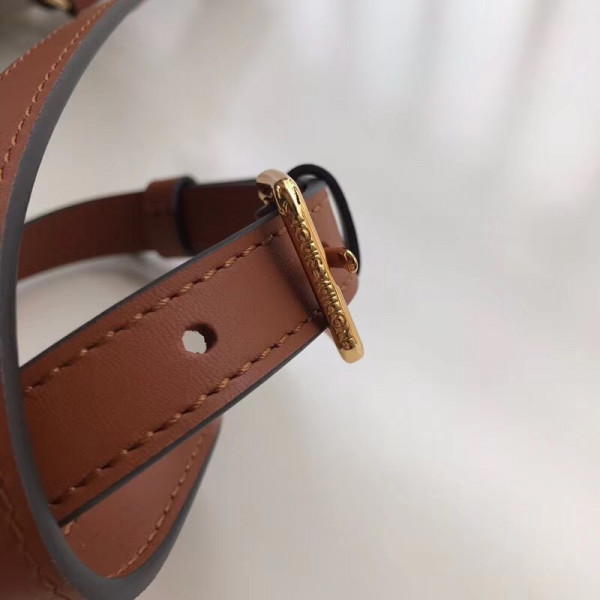 Louis Vuitton V TOTE MM [BAG-M43948] CELINE CHANEL ACCESSORIES LOEWE SHOES LOUIS VUITTON DIRO YSL OTHER BRAND HANDBAGS BALENCIAGA BOTTEGA VENETA GOYARD HERMES BURBERRY VALENTINO GUCCI FENDI MIUMIU CHLOE PRADA BVLGARI SUITCASE NEW ARRIVAL 