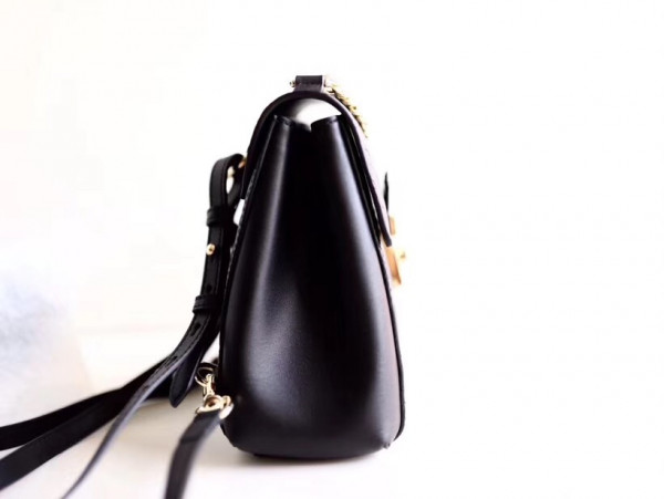 Gucci Padlock Signature backpack [BAG-498194-2] CELINE CHANEL ACCESSORIES LOEWE SHOES LOUIS VUITTON DIRO YSL OTHER BRAND HANDBAGS BALENCIAGA BOTTEGA VENETA GOYARD HERMES BURBERRY VALENTINO GUCCI FENDI MIUMIU CHLOE PRADA BVLGARI SUITCASE NEW ARRIVAL 