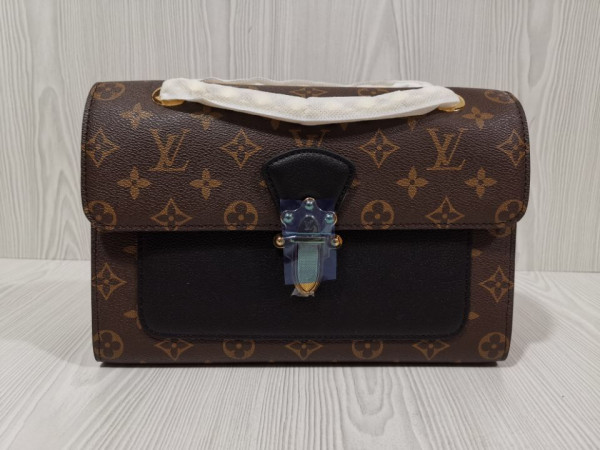 Louis Vuitton VICTOIRE [M41730] CELINE CHANEL ACCESSORIES LOEWE SHOES LOUIS VUITTON DIRO YSL OTHER BRAND HANDBAGS BALENCIAGA BOTTEGA VENETA GOYARD HERMES BURBERRY VALENTINO GUCCI FENDI MIUMIU CHLOE PRADA BVLGARI SUITCASE NEW ARRIVAL 
