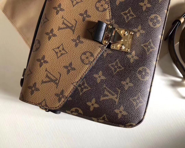 Louis Vuitton POCHETTE METIS [M41465] CELINE CHANEL ACCESSORIES LOEWE SHOES LOUIS VUITTON DIRO YSL OTHER BRAND HANDBAGS BALENCIAGA BOTTEGA VENETA GOYARD HERMES BURBERRY VALENTINO GUCCI FENDI MIUMIU CHLOE PRADA BVLGARI SUITCASE NEW ARRIVAL 