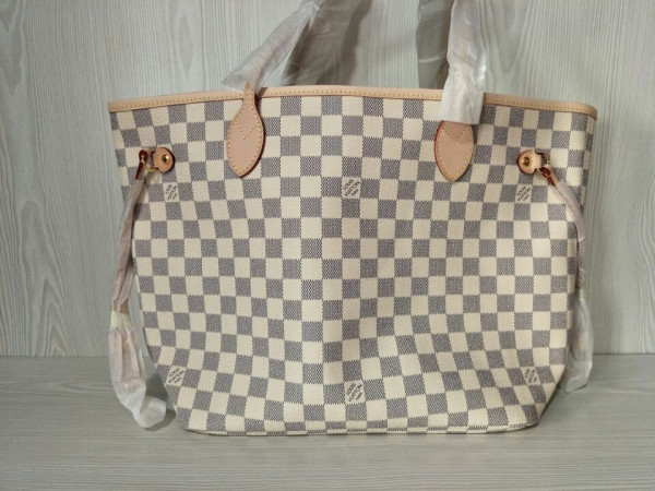Louis Vuitton Neverfull MM [N41361] CELINE CHANEL ACCESSORIES LOEWE SHOES LOUIS VUITTON DIRO YSL OTHER BRAND HANDBAGS BALENCIAGA BOTTEGA VENETA GOYARD HERMES BURBERRY VALENTINO GUCCI FENDI MIUMIU CHLOE PRADA BVLGARI SUITCASE NEW ARRIVAL 