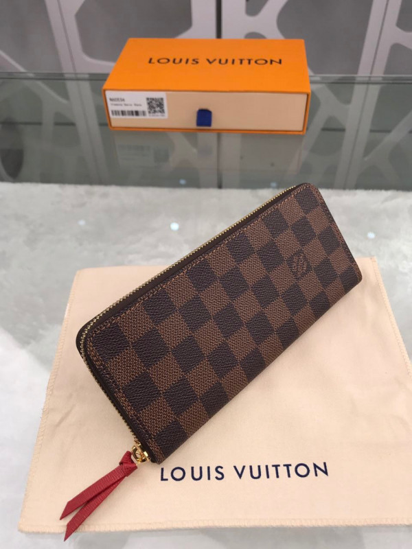 (image for) LOUIS VUITTON ZIPPY